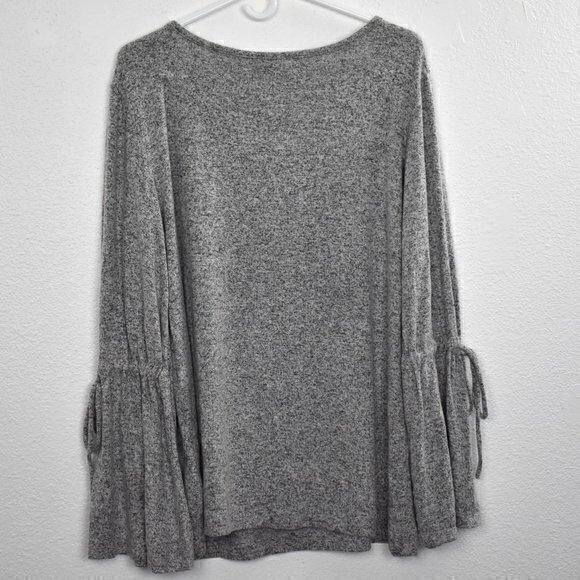 CASLON Super Soft Long Bell Sleeve Blouse New with tag Size Large Color Grey - Picture 3 of 6